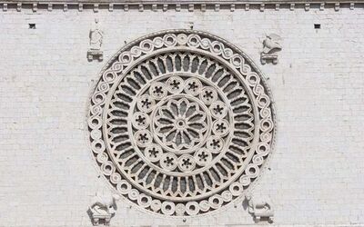 Facciata della Basilica Superiore Facciata della Basilica Superiore