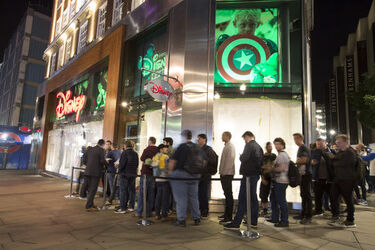 Eager Fans Rush To Buy New Star Wars The Last Jedi Products At Midnight Opening