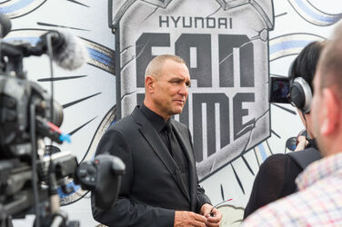 Hyundai launches immersive FanDome experience with Vinnie Jones for EURO 2016 Hyundai launches immersive FanDome experience with Vinnie Jones for EURO 2016