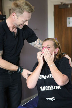 Ronan Keating makes fans dreams come true by surprising them at Holiday Inn Express