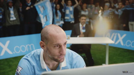 Chris Kamara commentates on Manchester City players trying to build a website as the club announce a partnership with WIX.com UK Chris Kamara commentates on Manchester City players trying to build a website as the club announce a partnership with WIX.com UK