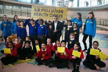 Sadiq Khan to tackle air pollution crisis in London