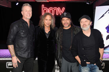 Metallica arrive at HMV in London at midnight for album signing