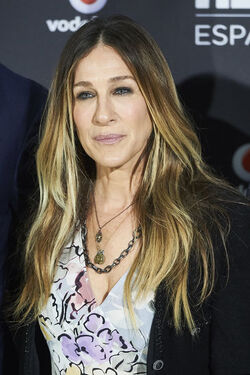 Sarah Jessica Parker fashions a Chanel jacket and Tracey Reese dress at the HBO Espana launch Madrid