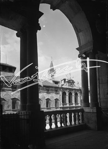 Monte di Pietà e Chiesa di San Vincenzo. lastra di vetro - negativo bianco e nero fto mm 130x180