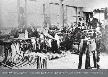 Il Valore della Mano Cento anni di evoluzione dell Artigianato Orafo Il Valore della Mano Cento anni di evoluzione dell Artigianato Orafo