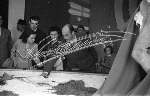 Fiera Campionaria di Vicenza 1946 : Pubblico. pellicola - negativo bianco e nero fto mm 24X36