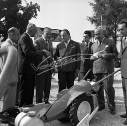 Fiera Campionaria di Vicenza 1953 Inaugurazione Meccanizzazione Agricola Gioacchino Palutan Prefetto di Vicenza Fiera Campionaria di Vicenza 1953 Inaugurazione Meccanizzazione Agricola Gioacchino Palutan Prefetto di Vicenza