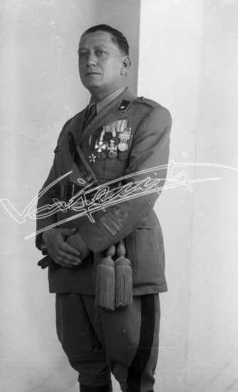 Vajenti - La storia. Lastra di vetro - negativo bianco e nero fto mm 100x150