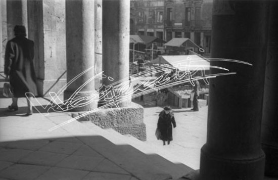 Piazza delle Erbe. pellicola - negativo bianco e nero fto mm 24X36