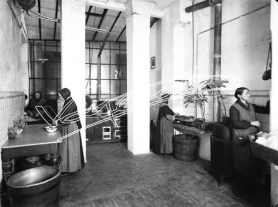 Cucine Economiche di San Faustino. lastra di vetro - negativo bianco e nero fto mm 180x240