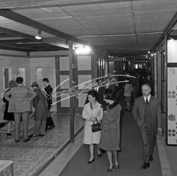Fiera di Vicenza 1969 Salone Internazionale della Ceramica Pubblico Fiera di Vicenza 1969 Salone Internazionale della Ceramica Pubblico