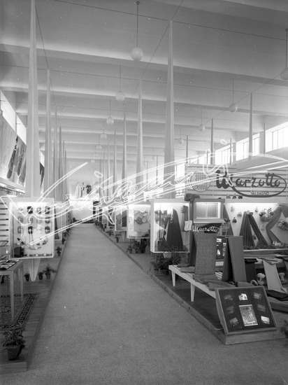 Fiera Campionaria di Vicenza 1950 : Padiglione della lana. lastra di vetro - negativo bianco e nero fto mm 180x240