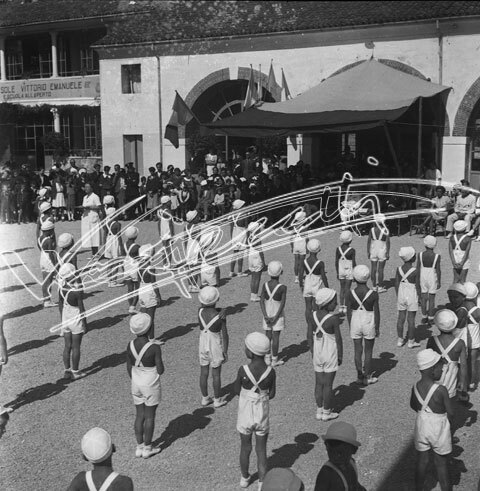 Casa del Sole. pellicola - negativo bianco e nero fto mm 60x60