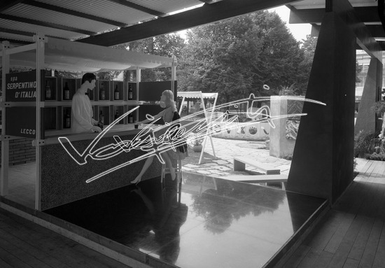 Fiera Campionaria di Vicenza 1960 : Stand Serpentino d`Italia. Pellicola - negativo bianco e nero f.to mm 90X120