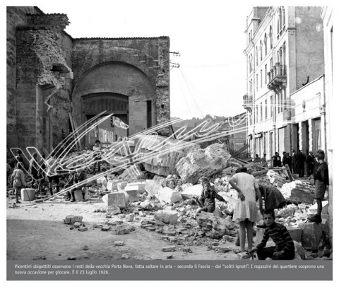 Porta Nova : fatta saltare in aria. File digitale
