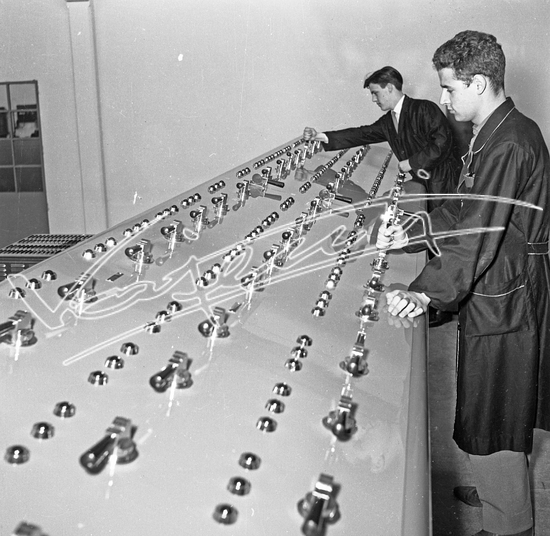 Istituto Industriale Statale A. Rossi. pellicola - negativa B&N f.to mm 60x60