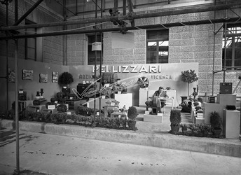 Fiera Campionaria di Vicenza 1947 Stand della Pellizzari Fiera Campionaria di Vicenza 1947 Stand della Pellizzari