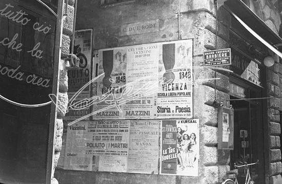 Vajenti - La storia. pellicola negativo B&N f.to cm 6x9