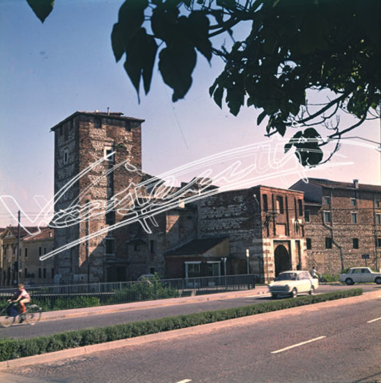 Porta Santa Croce. pellicola - diapositiva colore 6X6