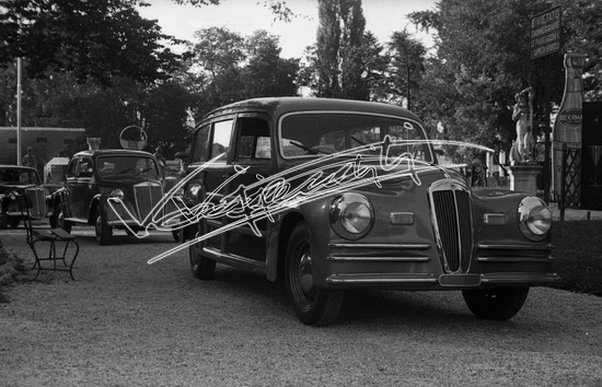 Fiera Campionaria di Vicenza 1949 : Giardinetta Lancia. Pellicola - negativo bianco e nero f.to mm 24X36