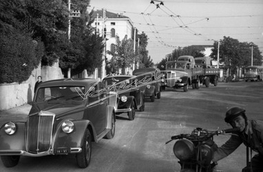 Fiera Campionaria di Vicenza 1949 Sfilata di Automobili