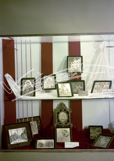 Fiera di Vicenza 1967 : Mostra dell`Oreficeria: Stand Lemmi-Emmy. Pellicola - negativo colore f.to mm 130X180