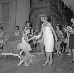 Scuola di danza Vanna Busolini Scuola di danza Vanna Busolini