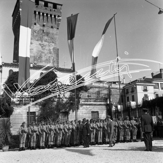 Fiera di Vicenza 1968 : Mostra dell`Oreficeria: Inaugurazione. Pellicola - negativo bianco e nero fto mm 60x60