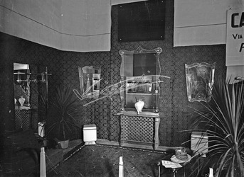 Fiera Campionaria di Vicenza 1948 Stand Vetrerie Rizzardi Fiera Campionaria di Vicenza 1948 Stand Vetrerie Rizzardi