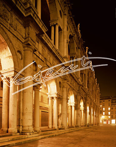 Basilica Palladiana. pellicola - diapositiva e negativo colore 10x12