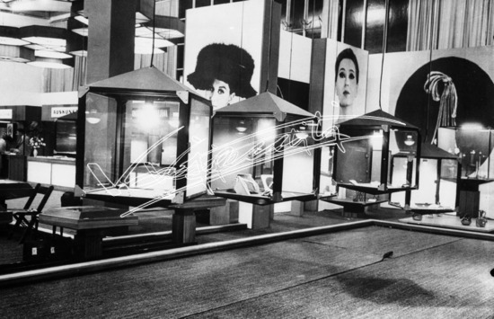 Fiera Campionaria di Vicenza 1964 : Padiglione. Lastra di vetro - negativo bianco e nero fto mm 90x120