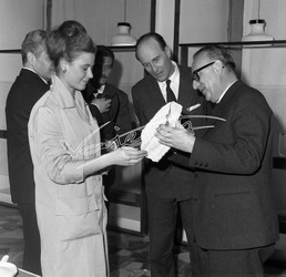 Fiera di Vicenza 1967 Salone Internazionale della Ceramica Mariano Rumor Fiera di Vicenza 1967 Salone Internazionale della Ceramica Mariano Rumor