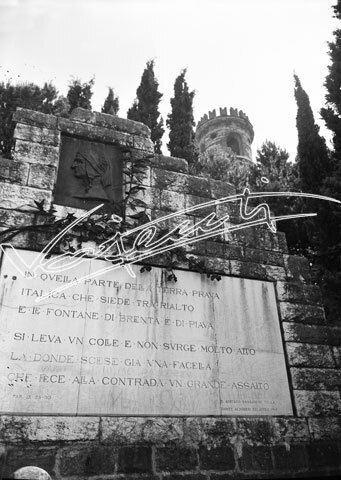 Torre Ezzelina. pellicola - negativo bianco e nero fto mm 90x120