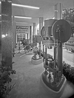 Fiera Campionaria di Vicenza 1953 Stand La Veneta Fiera Campionaria di Vicenza 1953 Stand La Veneta