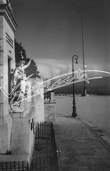 Piazzale della Vittoria. pellicola - negativo bianco e nero fto mm 60x90