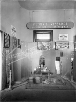 Fiera Campionaria di Vicenza 1946 Stand Vetrerie Rizzardi