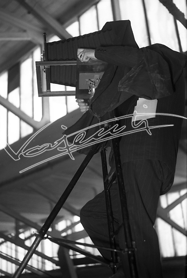 Vajenti - La storia. pellicola - negativa B&N f.to mm 60x60