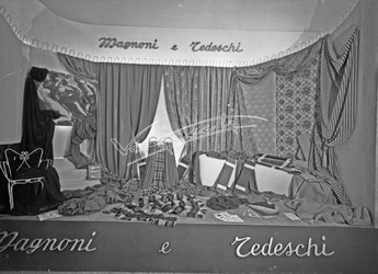 Fiera Campionaria di Vicenza 1952 Stand Tessitura Magnoni e Tedeschi