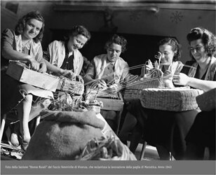 Lavorazione della paglia Fascio Femminile Donne Rurali