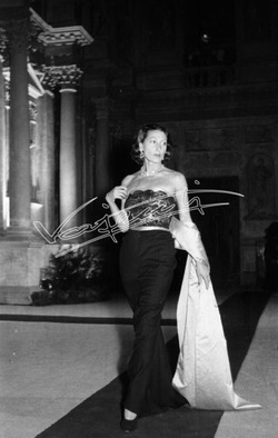 Fiera Campionaria di Vicenza 1949 Alta Moda al Teatro Olimpico Fiera Campionaria di Vicenza 1949 Alta Moda al Teatro Olimpico