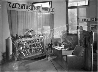 Fiera Campionaria di Vicenza 1946 Stand Calzaturificio Mirella