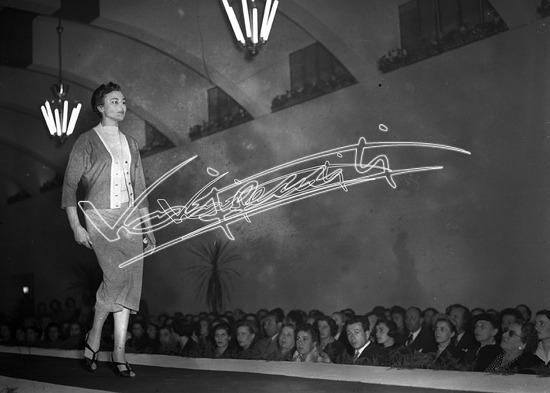 Fiera Campionaria di Vicenza 1952: Moda. lastra di vetro - negativo bianco e nero fto mm 90x120