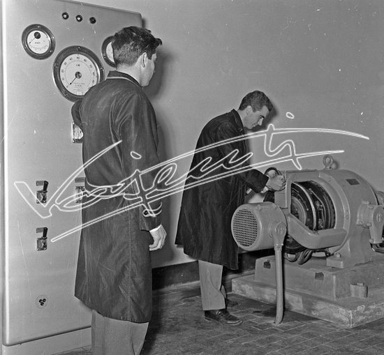 Istituto Industriale Statale A. Rossi. pellicola - negativa B&N f.to mm 60x60