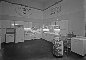 Fiera Campionaria di Vicenza 1953 Stand ditta Angelo Pavan Fiera Campionaria di Vicenza 1953 Stand ditta Angelo Pavan