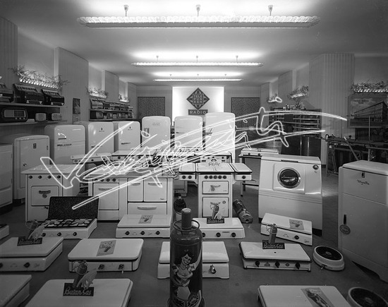 Negozio Zuccato. Lastra di vetro - negativo bianco e nero fto mm 240X300