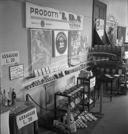 Fiera Campionaria di Vicenza 1946 Stand Prodotti I.D.A.
