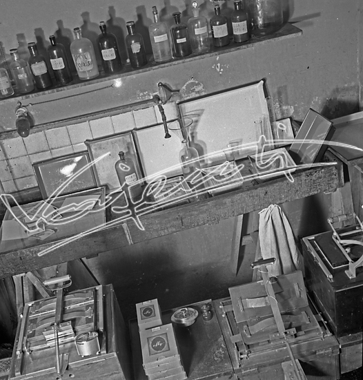 Vajenti - La storia. pellicola - negativa B&N f.to mm 60x60