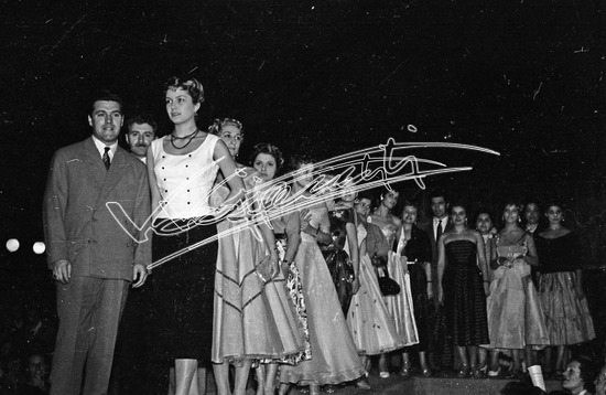 Fiera Campionaria di Vicenza 1955. Pellicola - negativo bianco e nero f.to mm 24X36