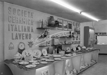 Fiera Campionaria di Vicenza 1953 Stand Società Ceramica Italiana Laveno Fiera Campionaria di Vicenza 1953 Stand Società Ceramica Italiana Laveno